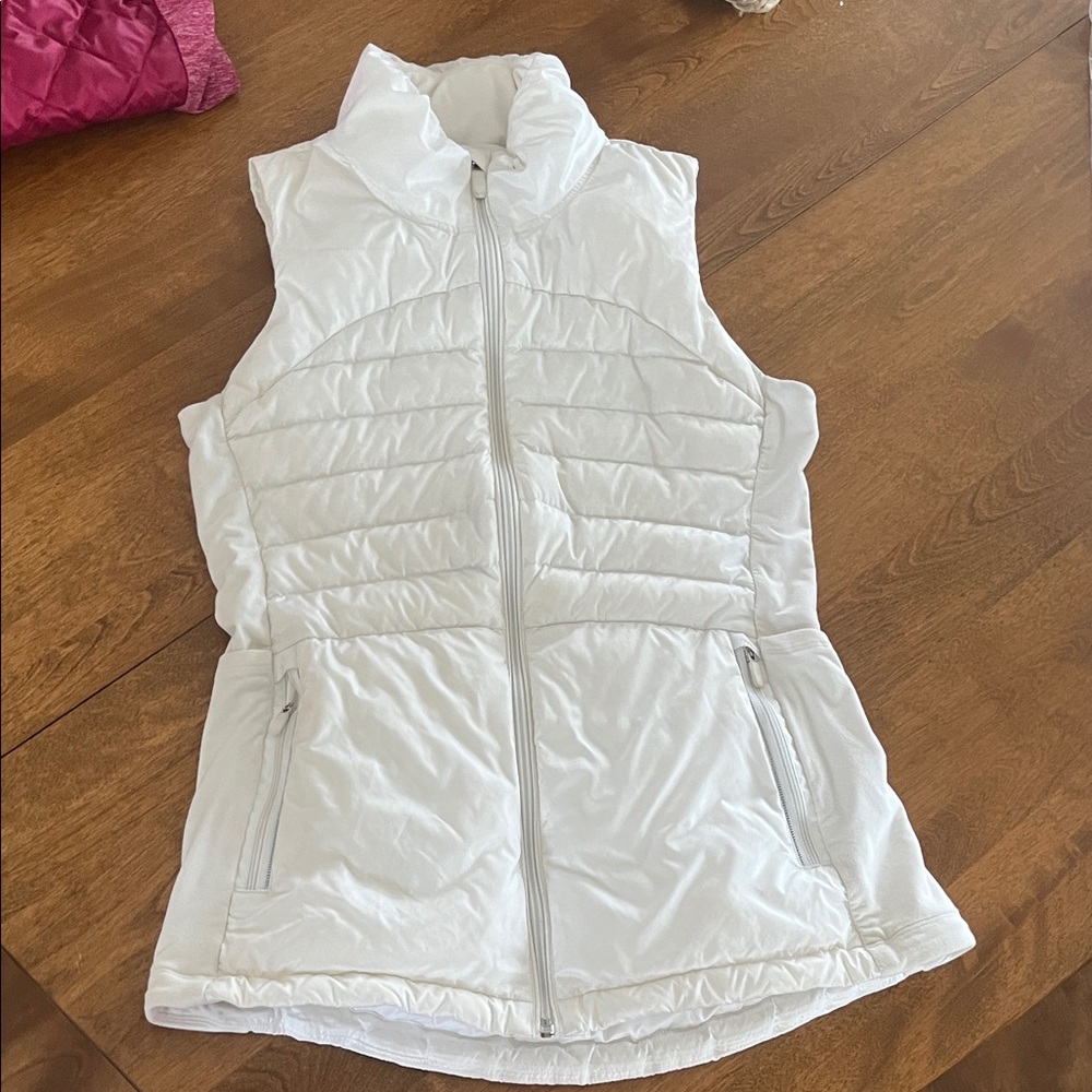 Lululemon White Vest size 6